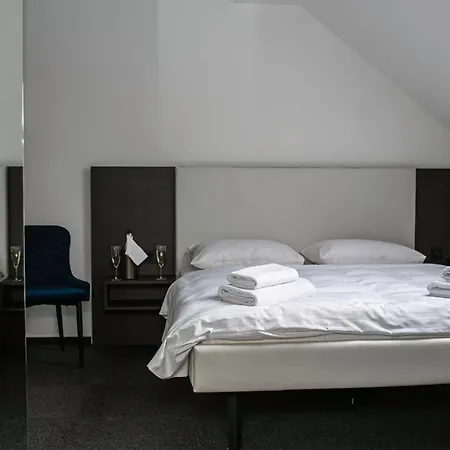 Golden Golem Hotel&spa 3* Prag