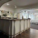 Ξενοδοχείο Golden Golem &