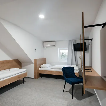 Golden Golem & Otel 3*