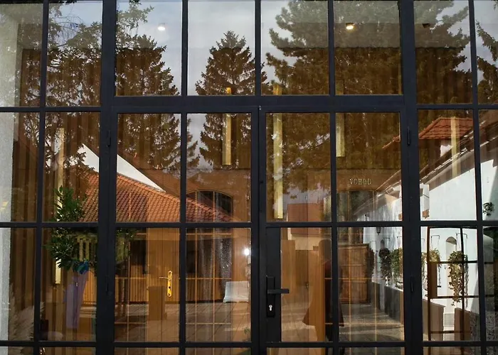 Golden Golem Hotel&spa