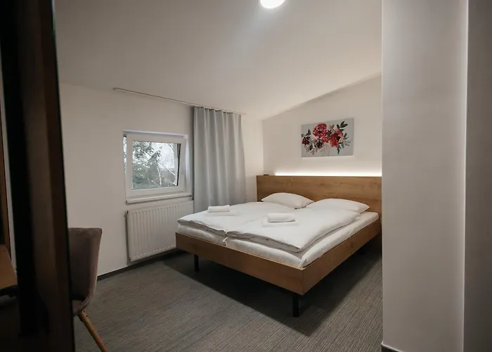 Hotell Golden Golem & 3*
