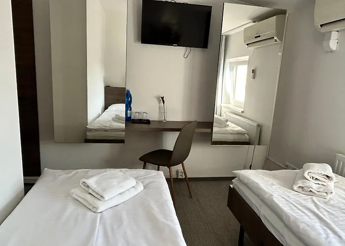 Hotell Golden Golem & Prag